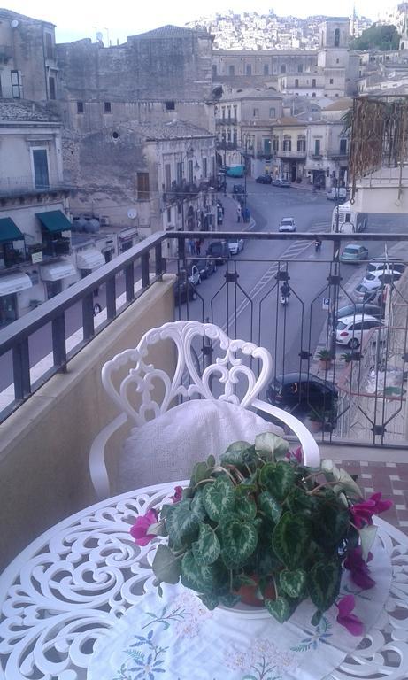 Stanze Barocche Bed & Breakfast Modica Exterior photo